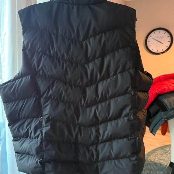 Black Lands' End Puffer Winter Vest - Sz 1X - NWOT - Picture 3 of 4